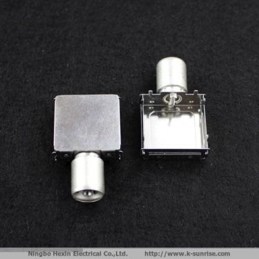 Female IEC connector with shielding cover